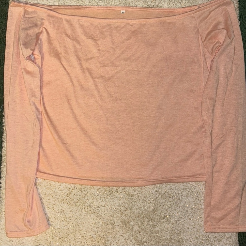 🩷Baby Pink Lightweight Longsleeved cropped 🔝
